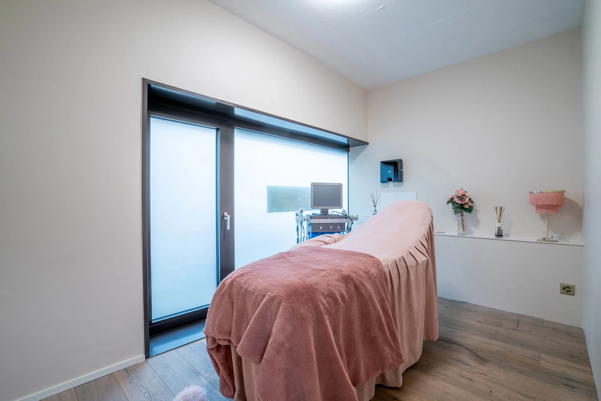Behandlungsraum im MonyLook Studio an der Alfred-Escher-Strasse